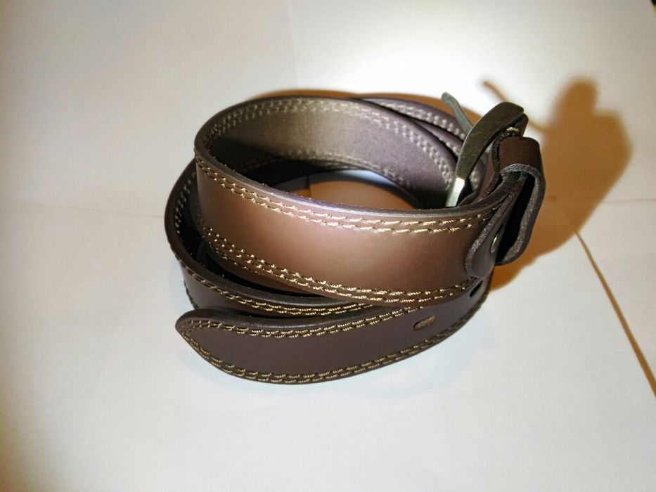Curea din piele nou