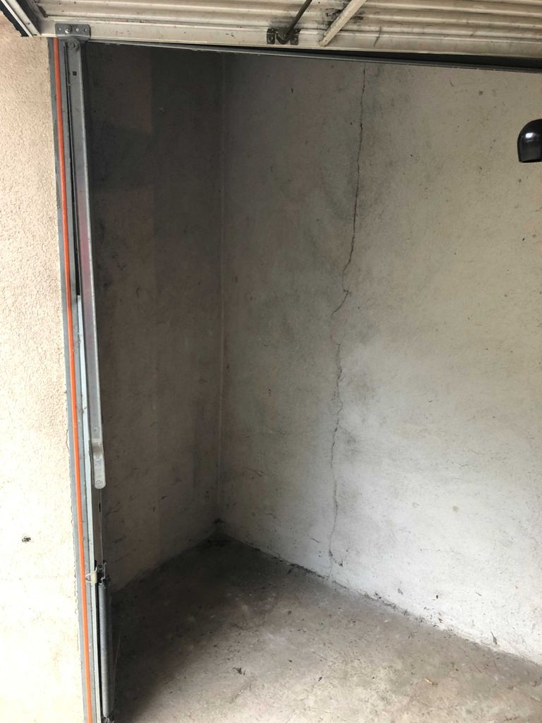 Дава се под наем Гараж / Паркомясто в София, Карпузица - 25 кв.м за 76.5 € - Снимка #2