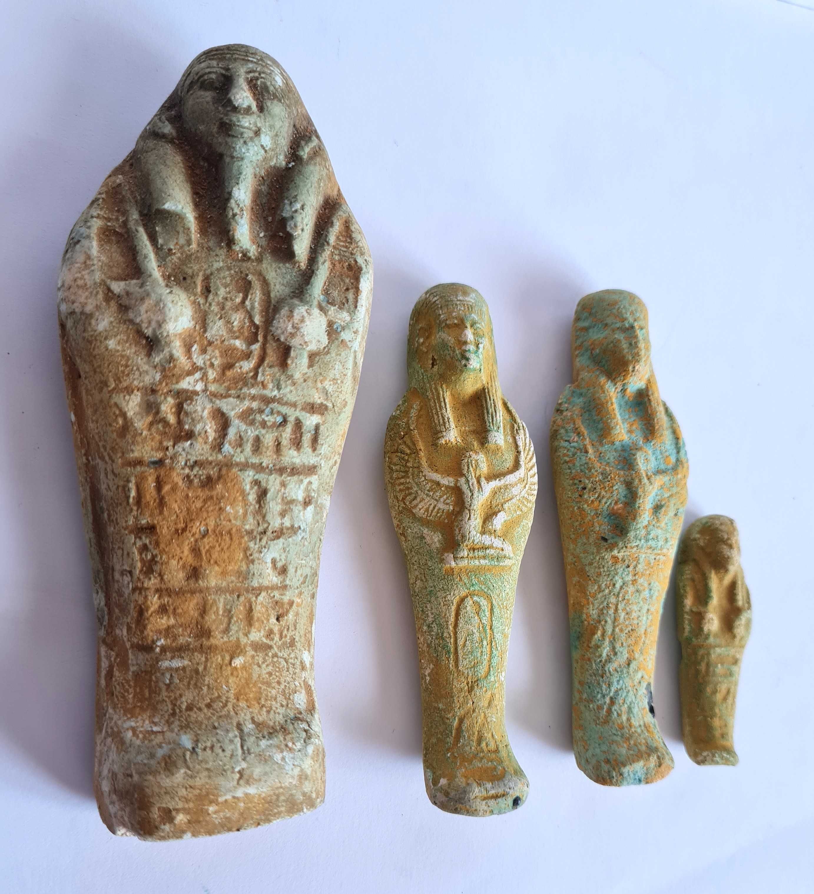 4 statuete egiptene din teracota arsa
