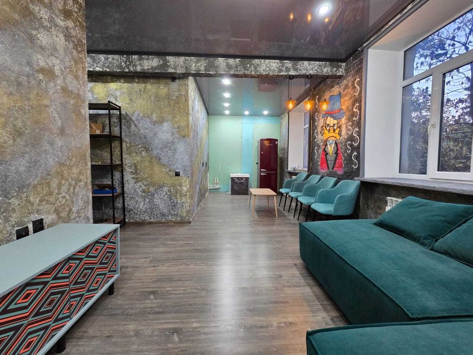 Продам 2х комн студию болгарку на Востоке мебель/техника