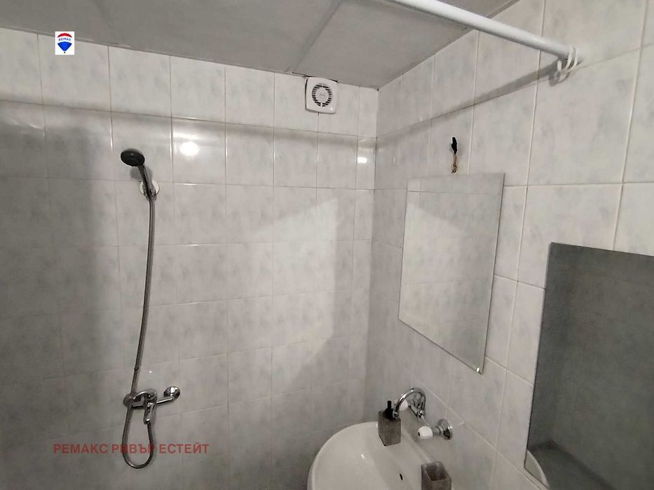 Дава се под наем Ателие в Русе, Хъшове - 33 кв.м за 178.5 € - Снимка #8