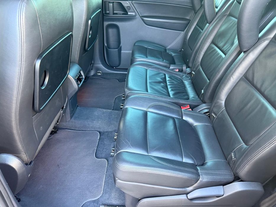 Volkswagen Sharan - 7 locuri !! Rate!