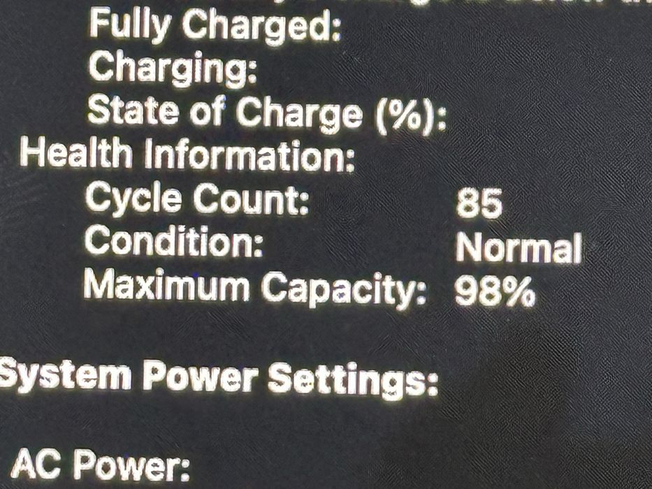 Macbook air M3 8/266