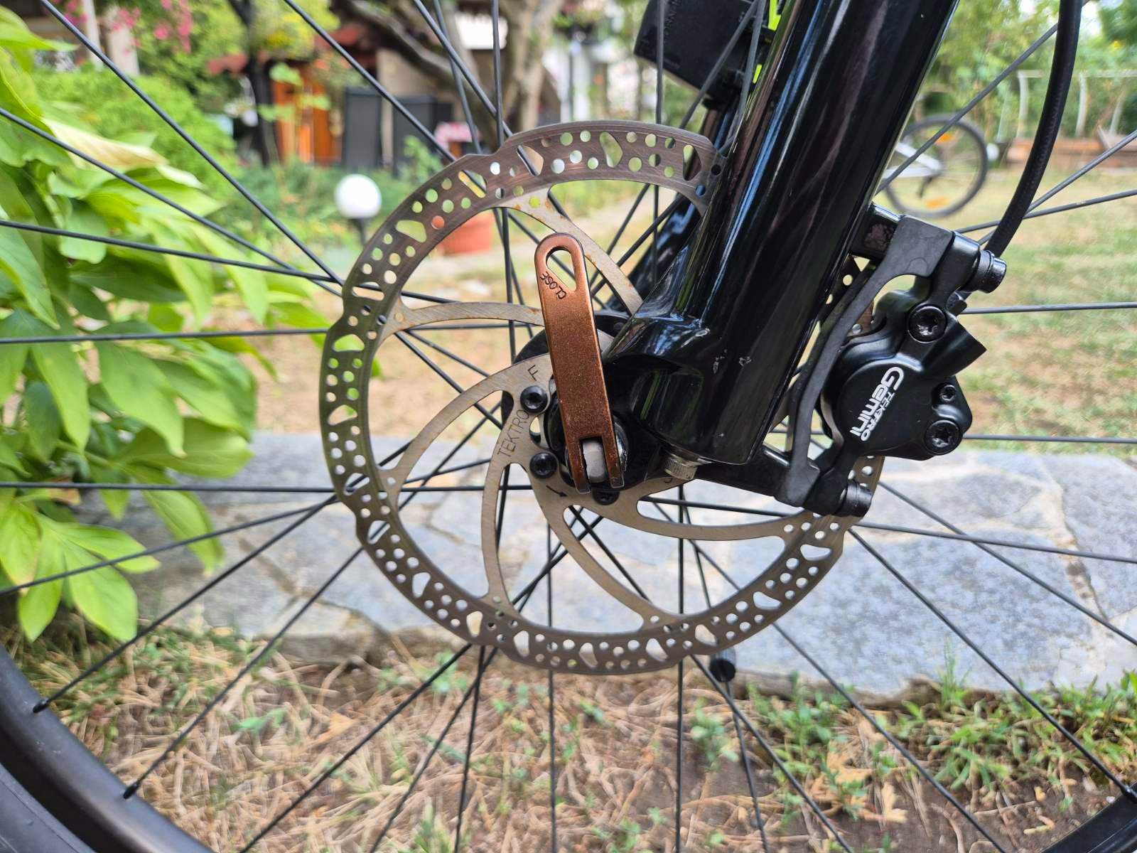 Велосипед Specialized Rockhopper Expert EVO 27.5