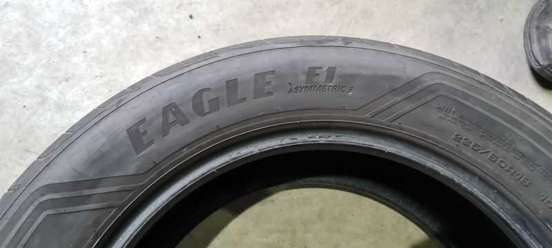 235/60/18 Goodyear 4бр