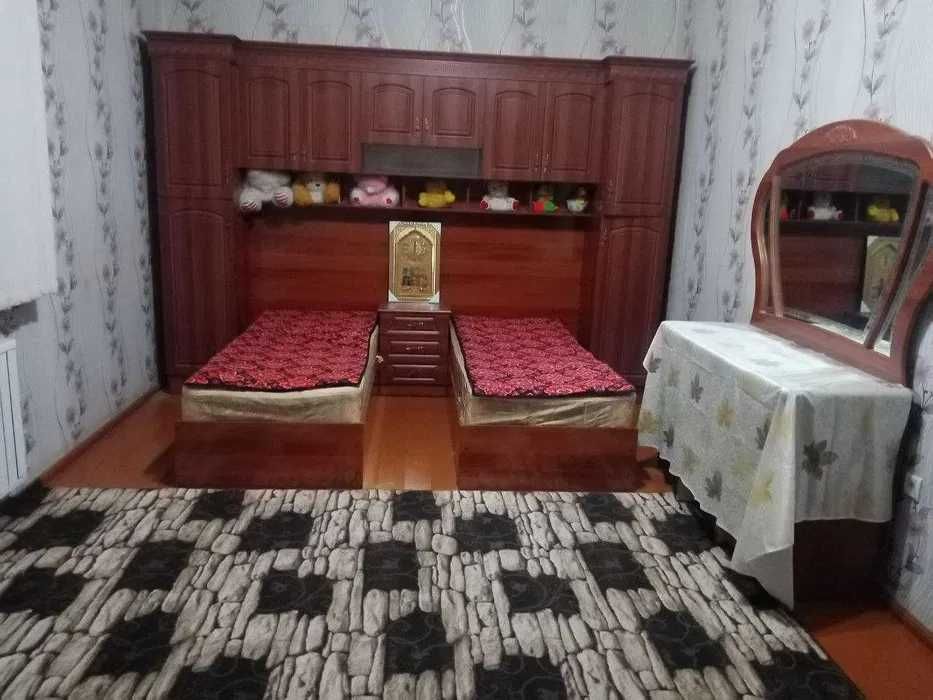 ДОМБРАБАД. участка 3,5 сотих. 6 хона  120 м² Фасад 16 метр