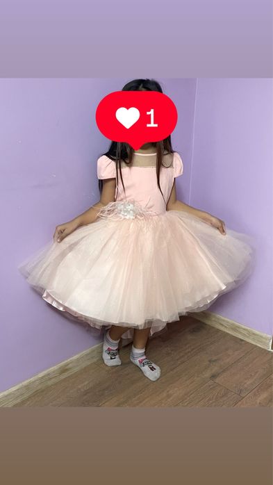 Пышное платье 5-6 лет