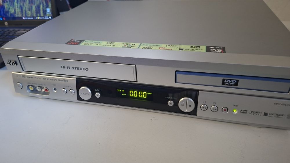 JVC HR XV1 HI FI impecabil ca nou