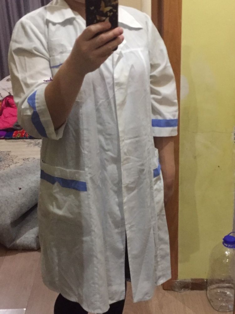 Продам медицинские халаты