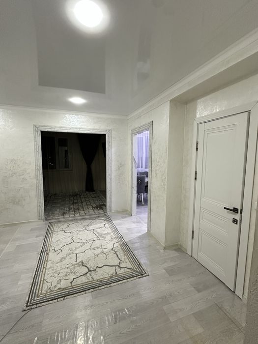 Продам 2комнатную квартиру в центре города.