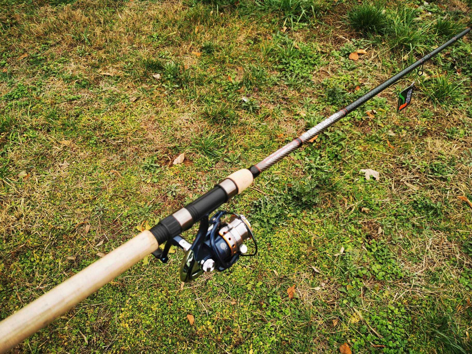 Риболовен комлпект- карбонова мач въдица 4,20мт, макара и корда.Нови !