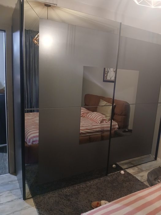 Продавам гардероб