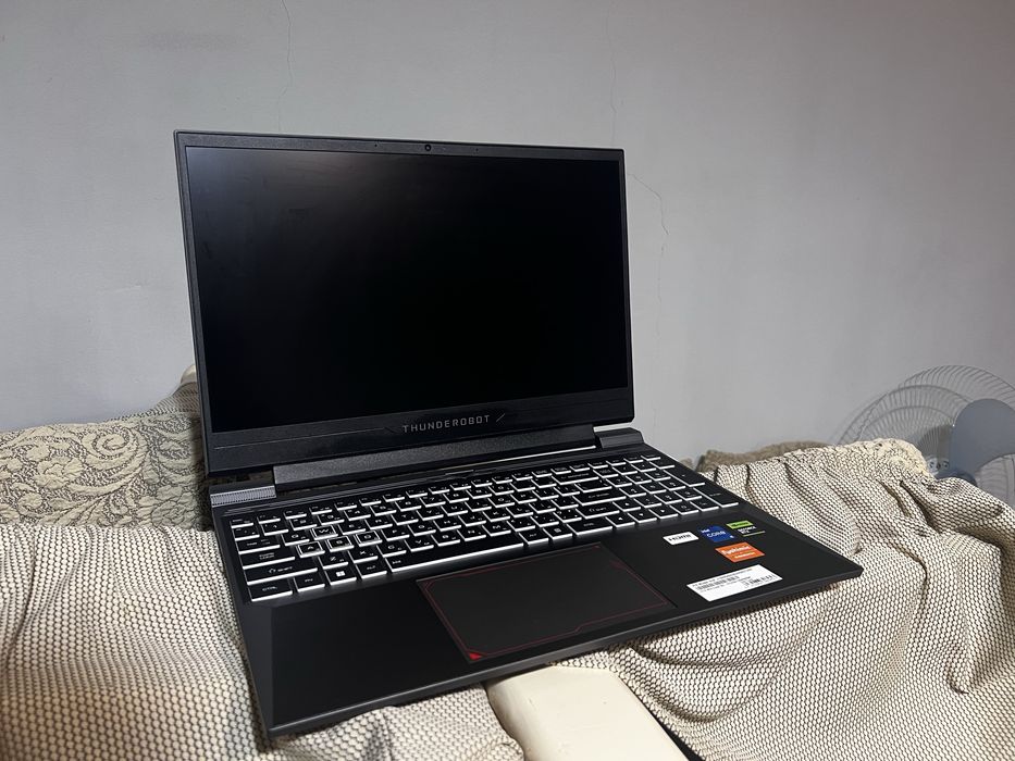 Игровой ноутбук Thunderobot 911 X Wild Hunter G2l