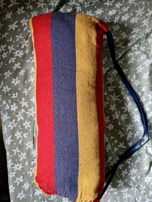 Hamac cu bară de lemn multicolor