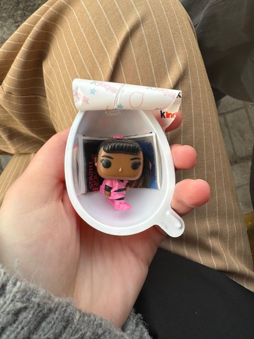 Эрика осд,Киндер Джой stranger things