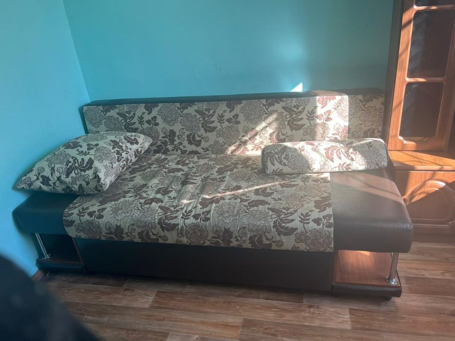 Продам тахту в отличном состоянии