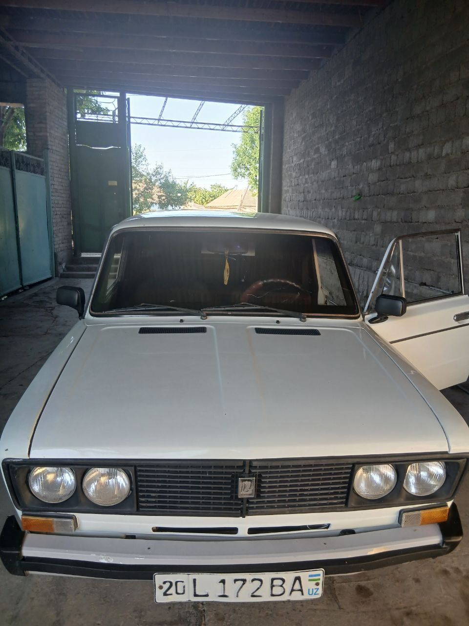 Автомобил Ваз 2106