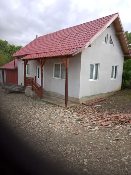 Casă la țară de vânzare!