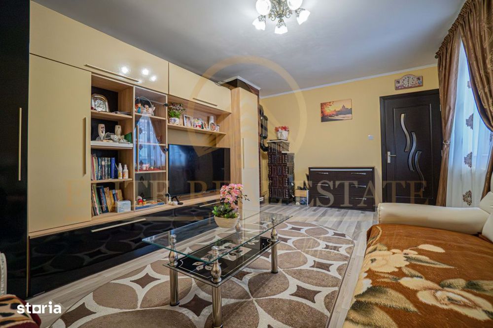 Casa de vanzare in Ovidiu – zona centrala, complet renovata