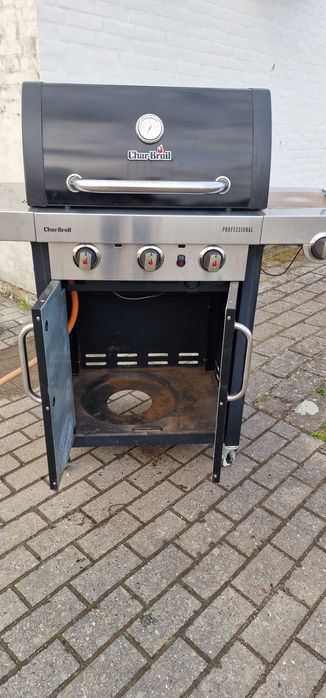 Gratar pe gaz Char-Broil Professional Tru-Infrared