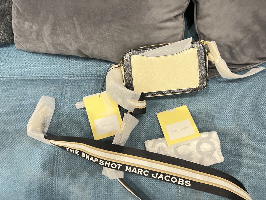 Mark Jacobs The snapshot camera bag.100%ориг.Със сериен номер,етикети!