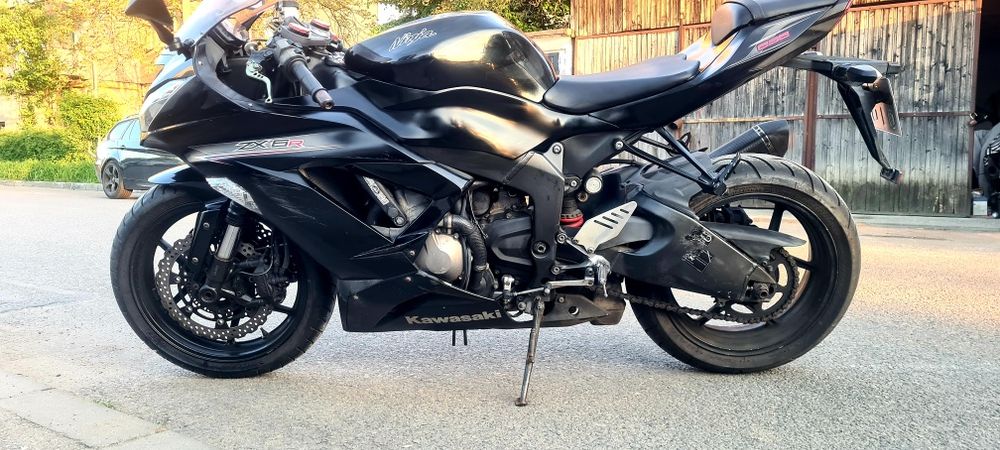 Kawasaki Zx -6R Ninja