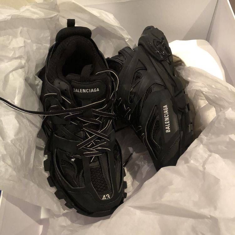 Balenciaga track original