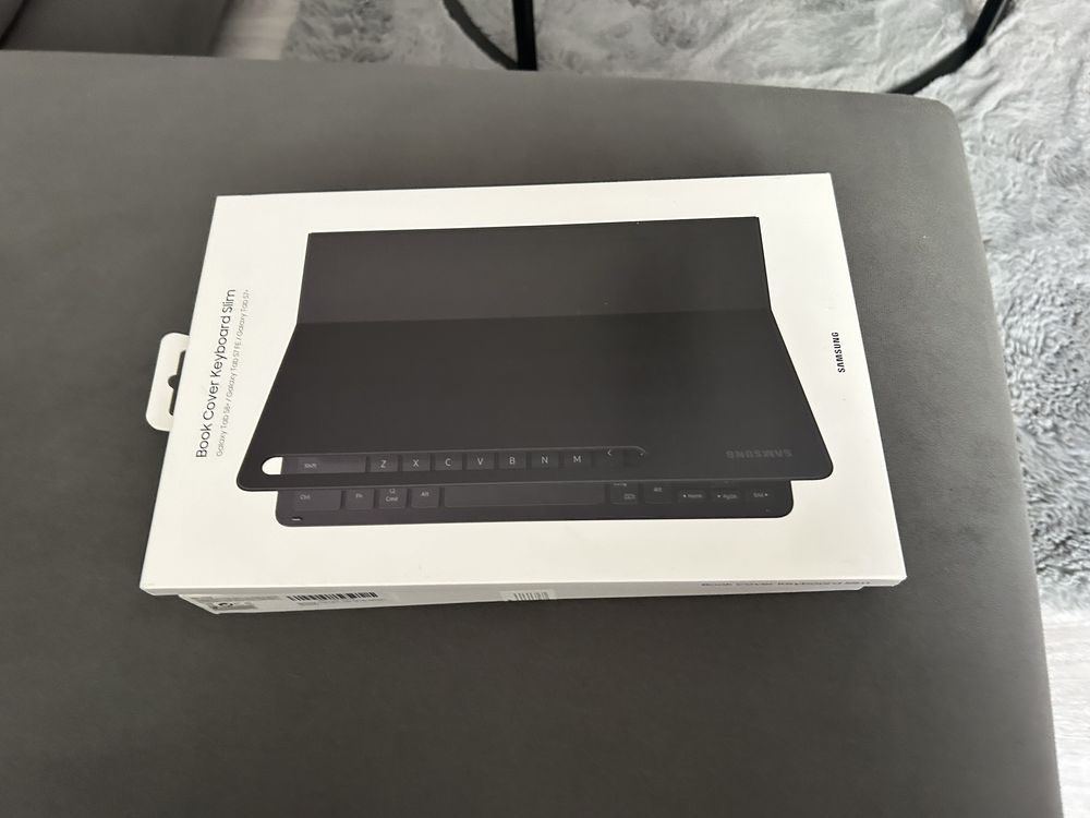 Tableta samsung galaxy Tab S7 FE + Tastatura Slim