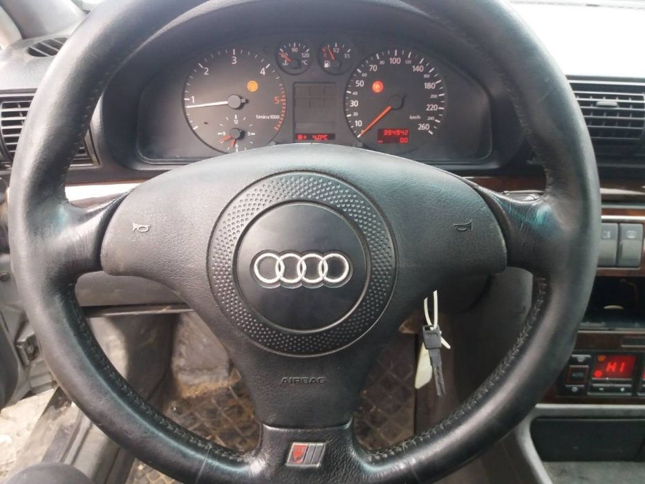 Audi A4 V6 2.5tdi 98g