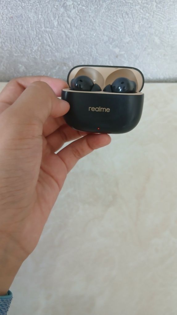 Наушники realme t300