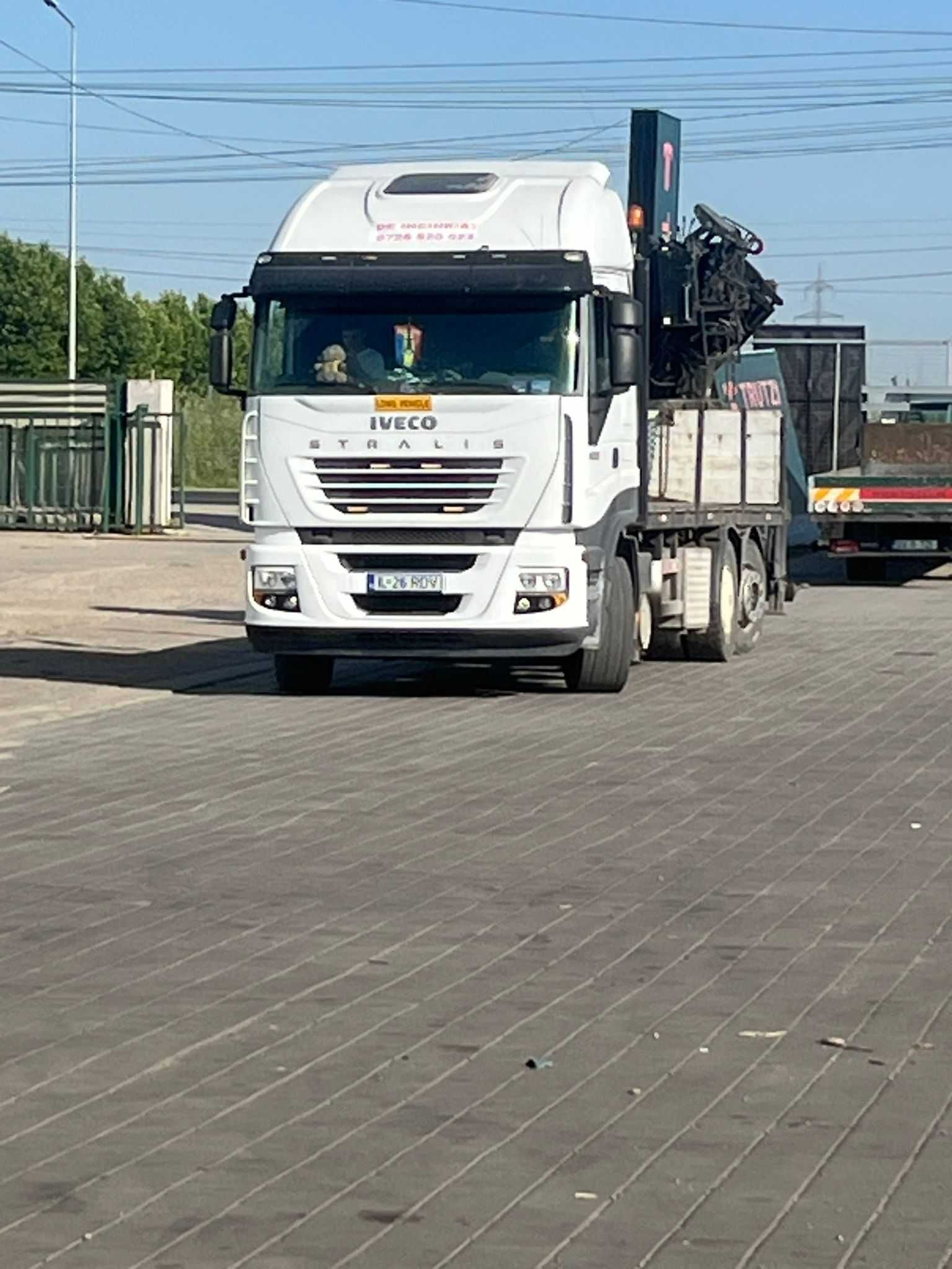 Inchiriez automacara cu platforma, Prestari servicii de santier
