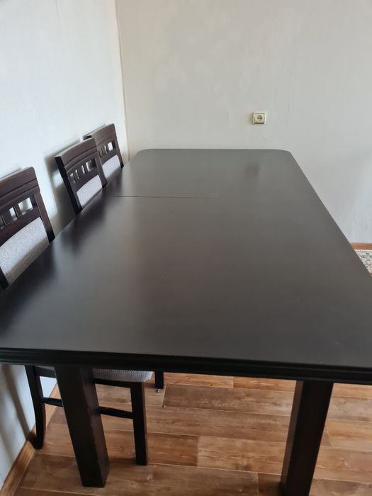 Продам стол и 10 стульев