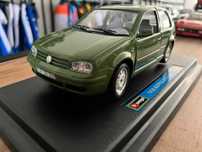 Метална колекционерска количкa BBURAGO VW GOLF 4   мащаб 1:24