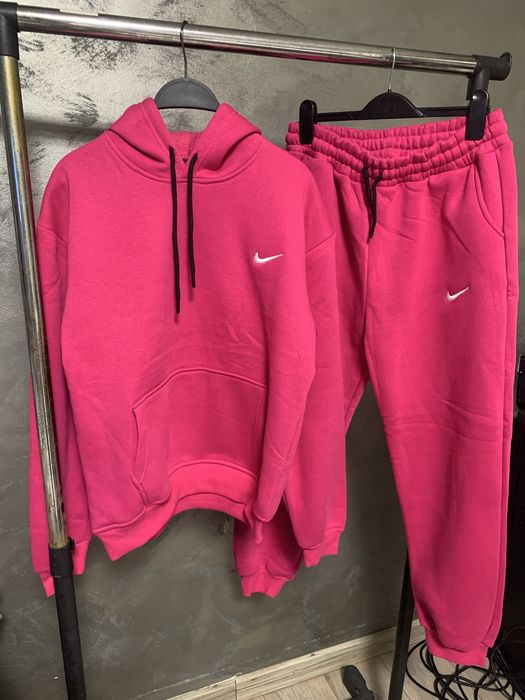 Trening nike roz vatuit