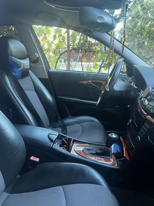 Vand mercedes e class 2.2 2007 automat mai multe detali în privat