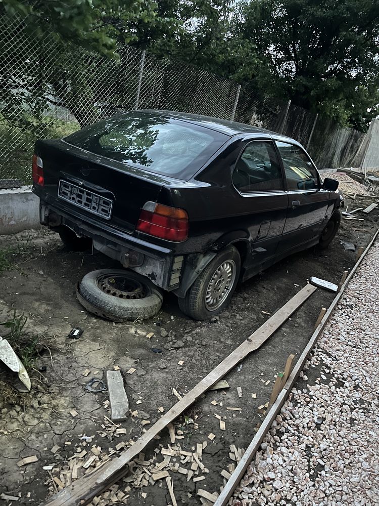 Bmw e36 compact.
