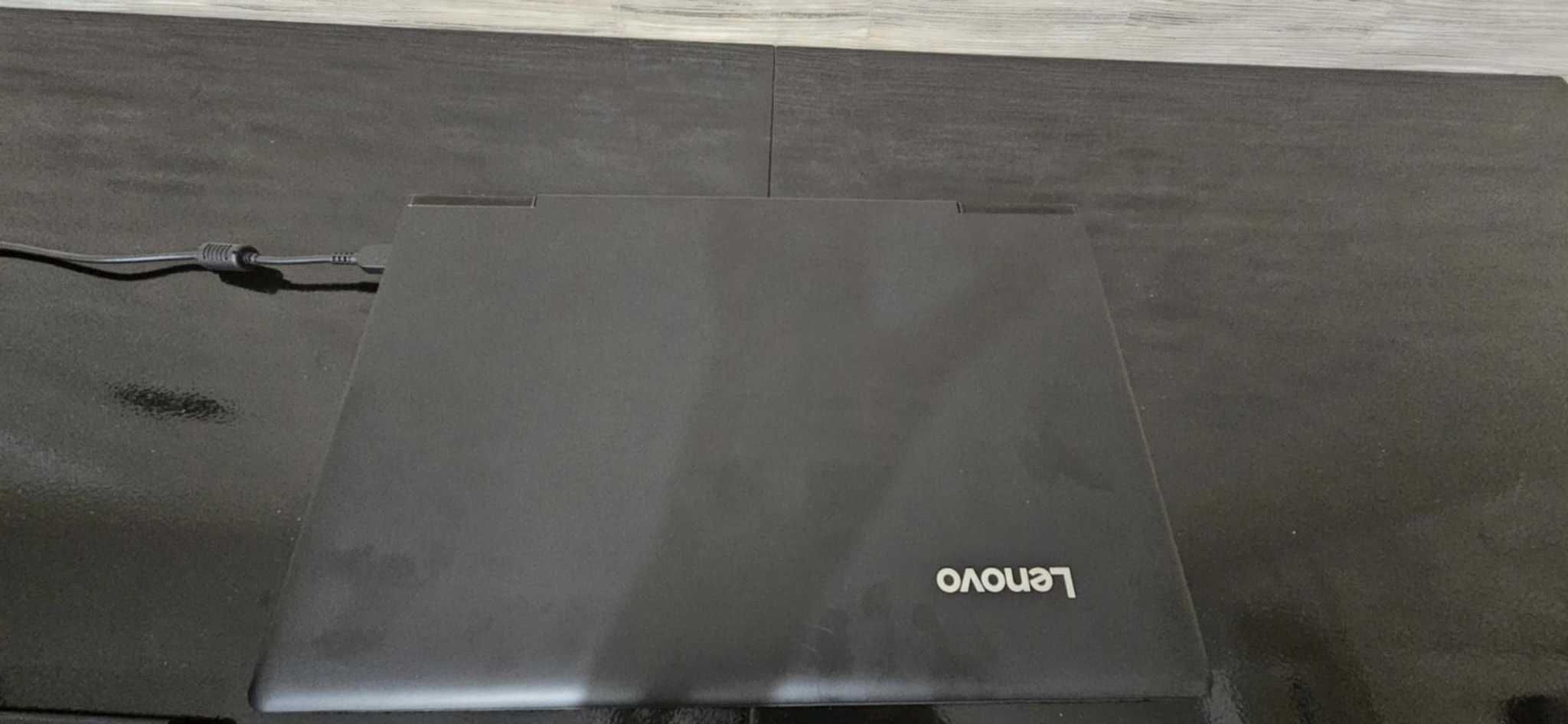 Лаптоп Lenovo y700 15-ISK