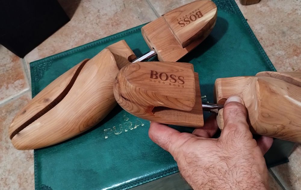 Ocazie! Pantofi Hugo BOSS piele maro - marime 45