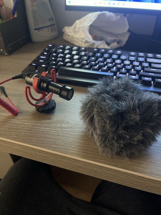 Microfon rode pentru dsrl + noise buffer