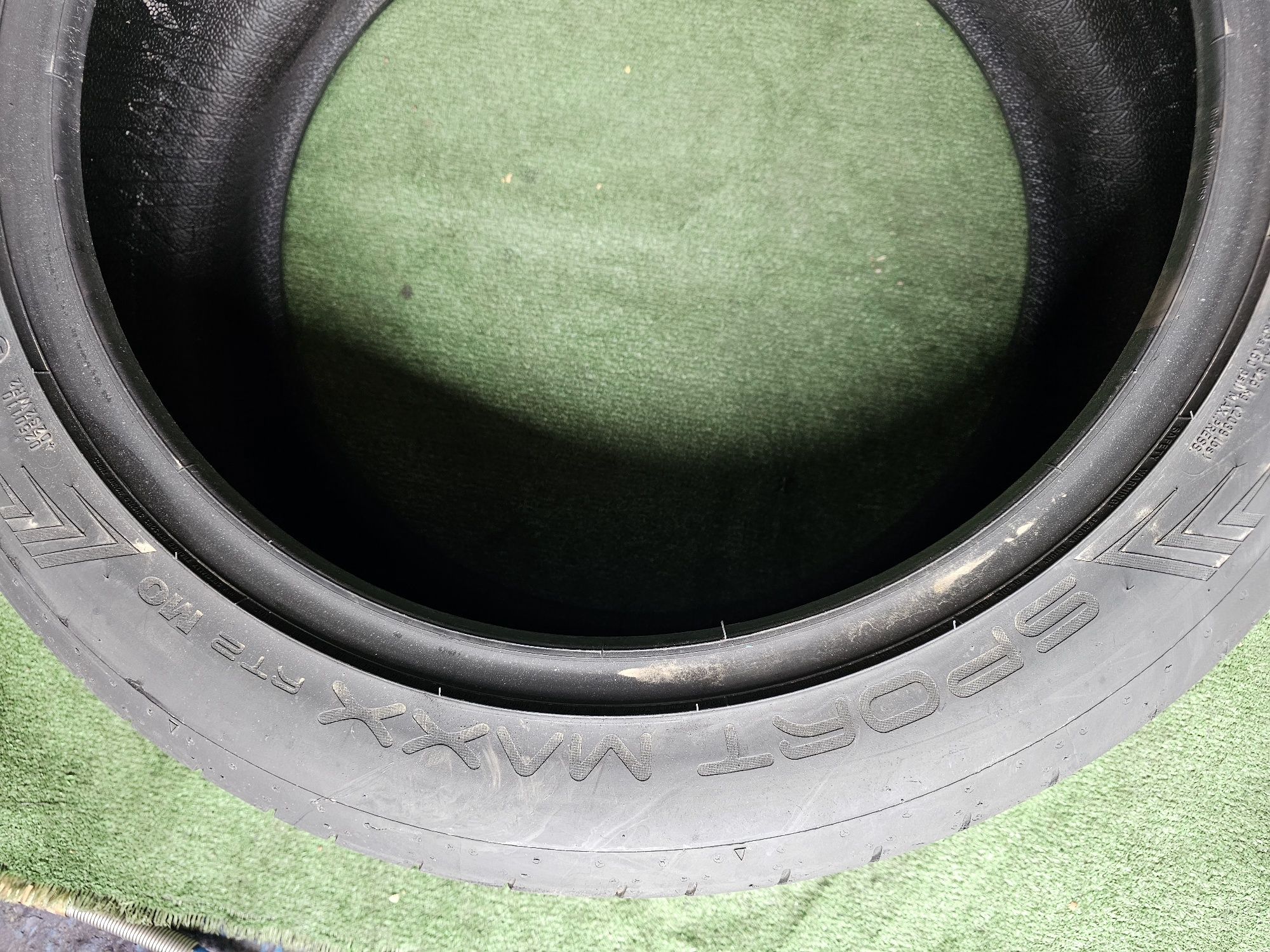 255 45 20 vara dunlop