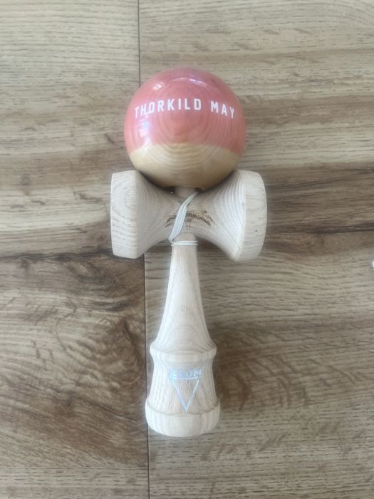 Kendama Thorkild May - nou