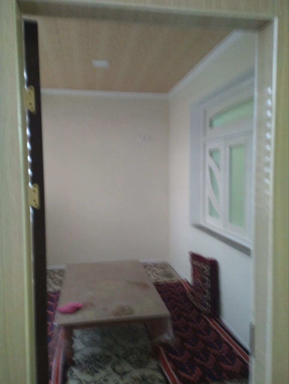 Marxoba yangi qurilgan dom 5 etajli dom 3 etaj 78 kvadrat 3 xona 63 mi