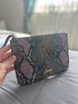 Оригинална дамска чанта Guess