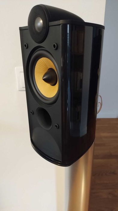 Sistem de boxe B&W Bowers & Wilkins XT