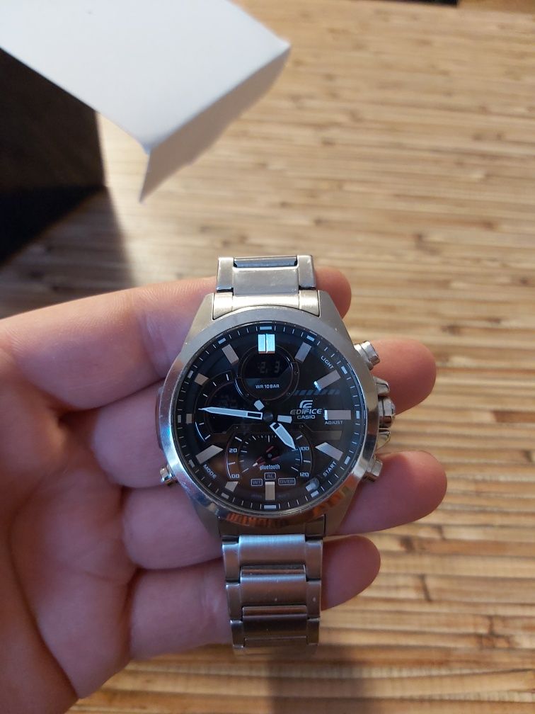 Часовник Casio Edifice