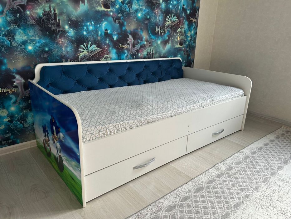 Детская кровать с накопителями