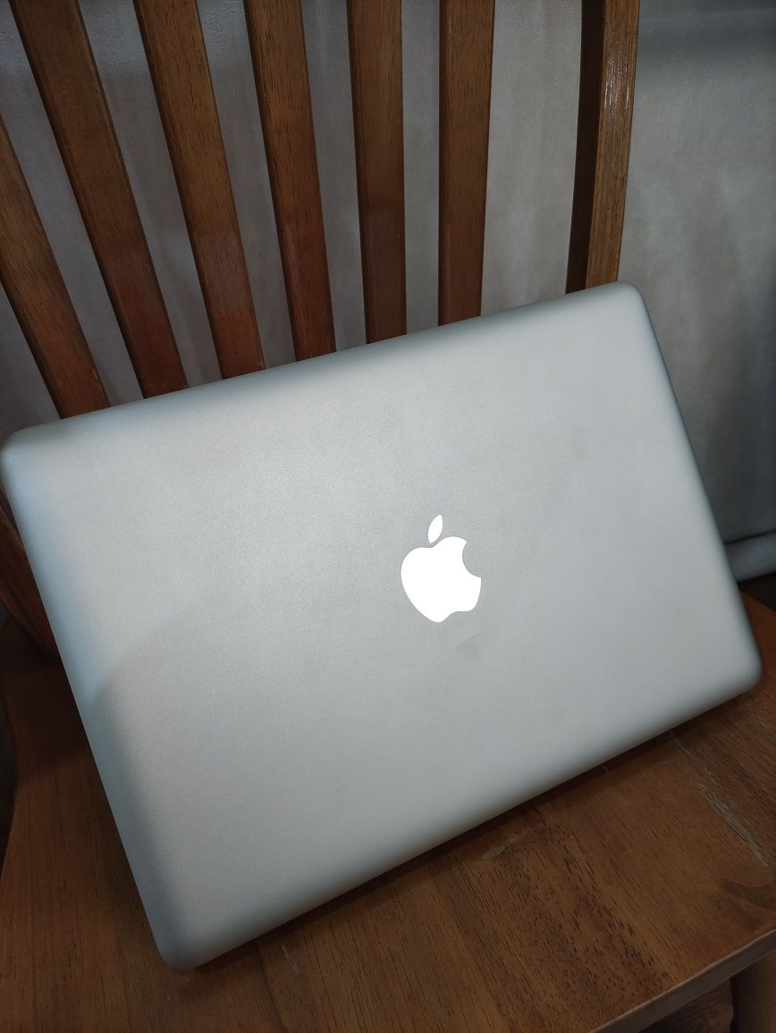 Makbook pro 13, apple