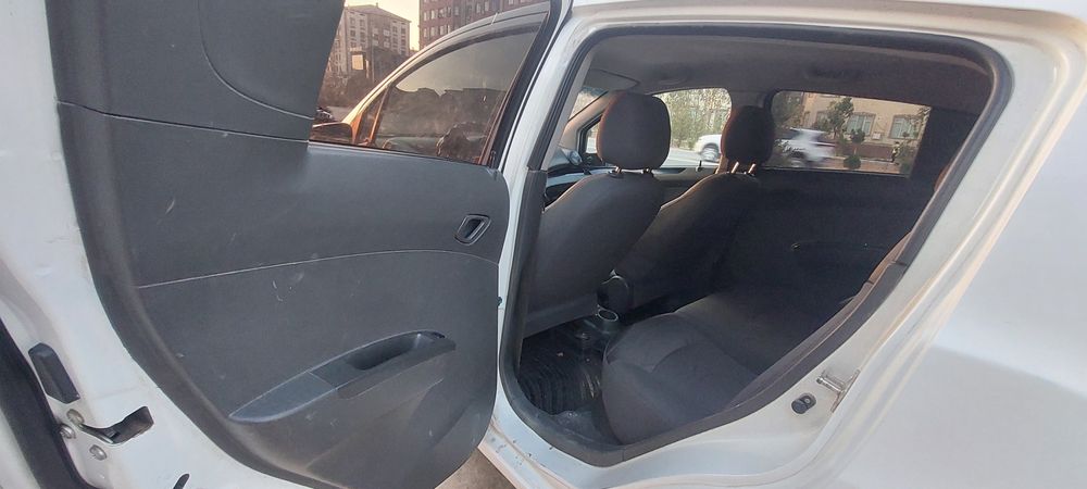 Chevrolet spark 2011