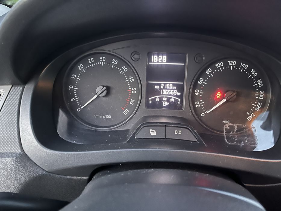 Skoda Rapid 1.6 TDI (105 cp)