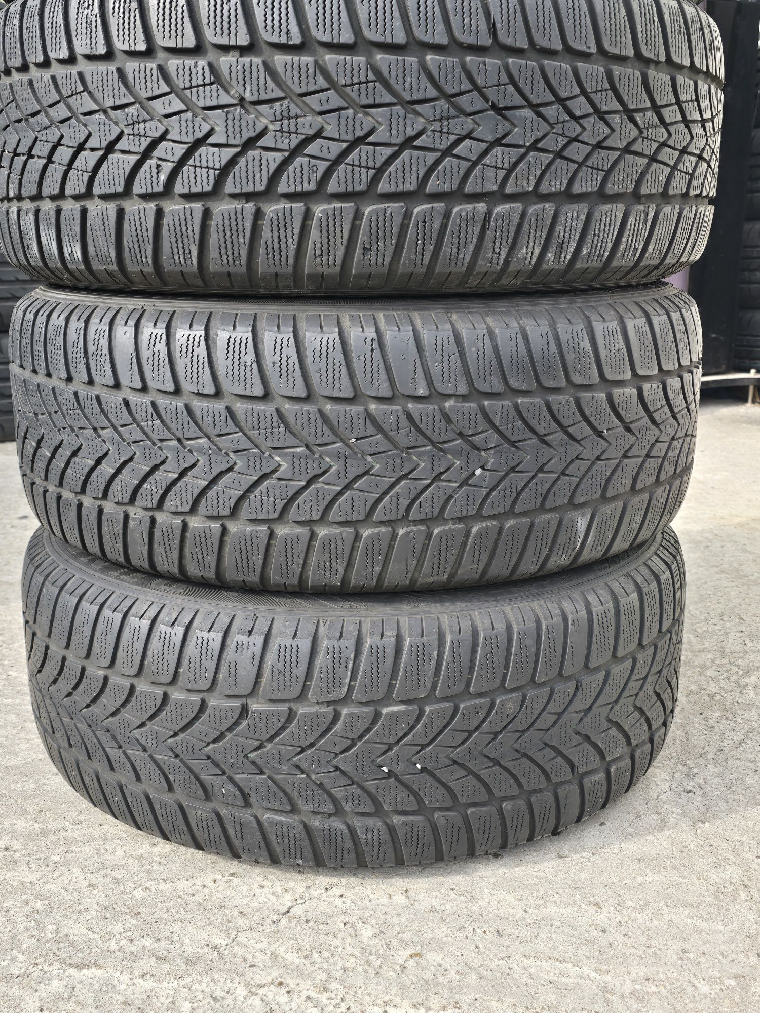 4 Броя 205/55/16 Dunlop 2x6mm 2x5mm